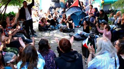 Protesta estudiantil en el edificio histórico de la Universitat de Barcelona, en apoyo a Palestina. Foto: ACN