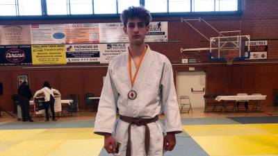 El sábado 23 de marzo el judoka del Club Judo Dojo Tarraco, Eric Castillo consiguió la medalla de bronce en el ranking Catalán cadete en la categoría de &lt;73 kg realizado en El Vendrell.