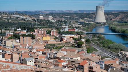 La Central Nuclear de Ascó será la primera en cerrar, será en 2030. foto: joan revillas