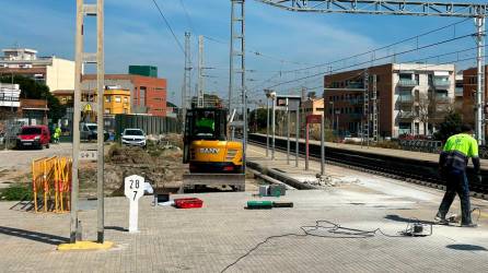 Los trabajos ya han comenzado en la estación de El Vendrell.