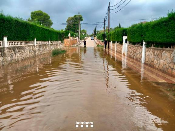 La calle Zahorí completamente inundada.