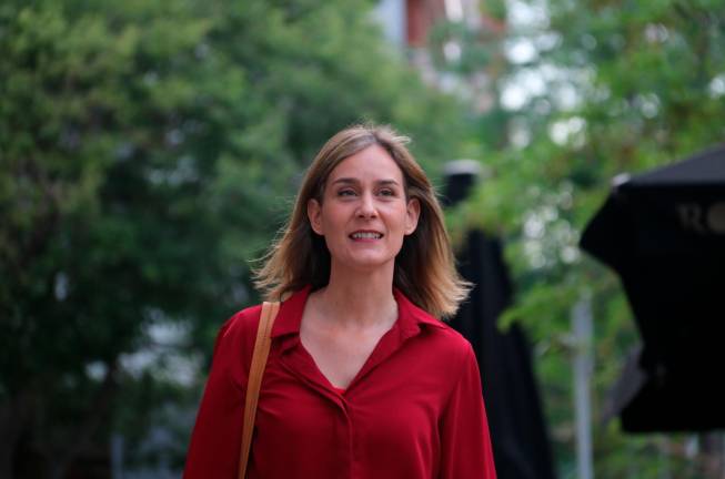 Jéssica Albiach llegando a la sede de los comunes en Barcelona. Foto: Gerard Artigas. ACN