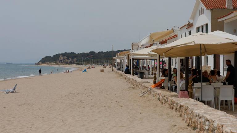 La playa de Altafulla, tras la aportación de arena. Foto: Pere Ferré