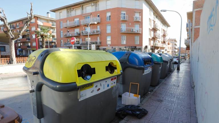 Contenedores de basura de Torredembarra. Foto: Pere Ferré