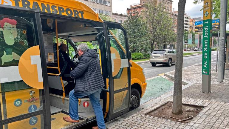 El vehículo con el que Reus Transport presta el servicio del Bus x Tu. Foto: Alfredo González