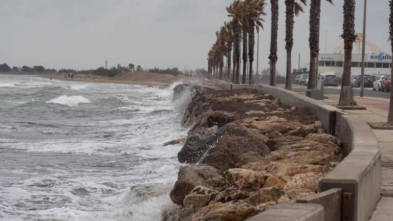 La platja de l’Arenal, durant un temporal aquest 2023. Foto: Joan Revillas