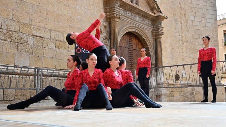 Alumnas de la Escola de Dansa del Centre de Lectura han exhibido sus coreografías. Foto; Alfredo González