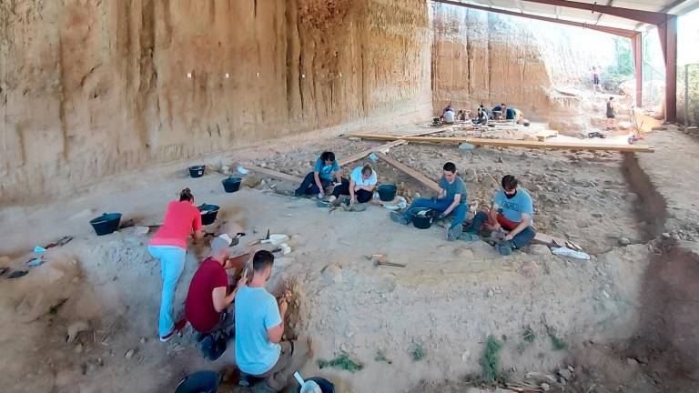 Imatge general de l’excavació d’aquests dies en el sector la Mina, al Barranc de la Boella. Foto: Palmira Saladié/IPHES-CERCA
