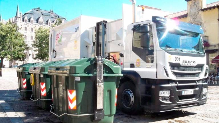 Cunit deberá esperar la llegada de nuevos contenedores y camiones adaptados al servicio de recogida previsto. foto: AGENCIAS