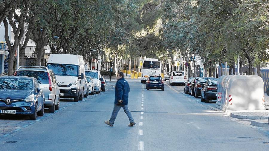 El Ayuntamiento quiere peatonalizar toda la avenida Carles Buïgas y parte de su entorno. FOTO: pere ferré