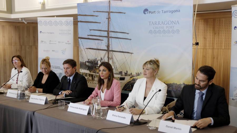 Roda de premsa de balanç de la temporada de creuers al port de Tarragona. FOTO ACN