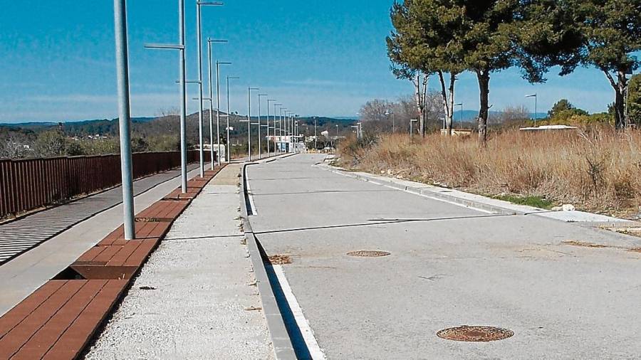 El vial Lluís Companys que no ha podido ser recepcionado por el Ayuntamiento. Foto: J. Boronat