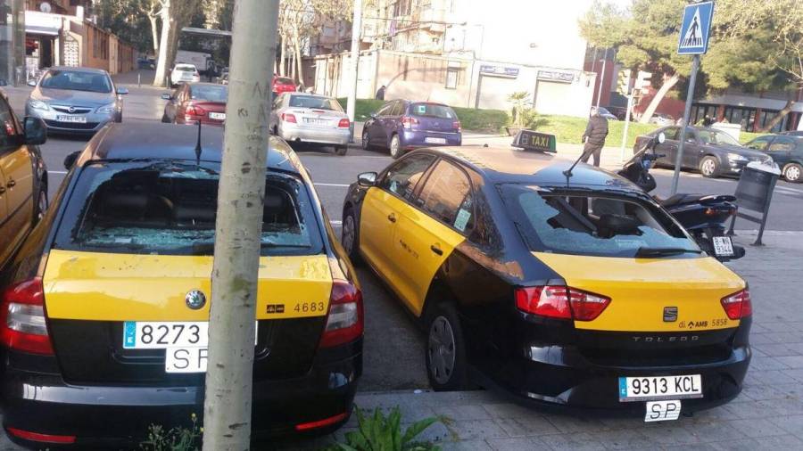 Una de las imágenes que utilizó Élite Taxi para denunciar los desperfectos en sus vehículos. Twitter