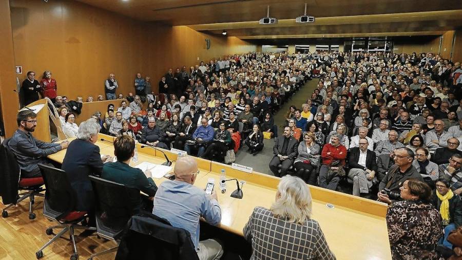 La charla de Cèsar Puig y Gonzalo Boye dejó pequeño el Aula Magna del Campus Catalunya. FOTO: Pere Ferré