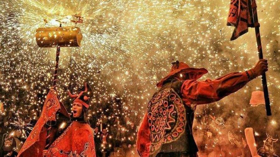Cercavila de Foc es uno de los actos m&aacute;s destacados de la Festa Major de El Vendrell. FOTO: Diables del Vendrell