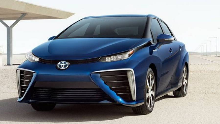 En el primer de comercialización del Toyota Mirai en Japón se han recibido cerca de 1.500 pedidos.