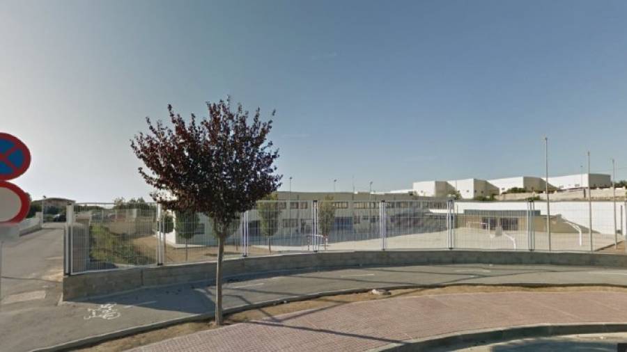 Imagen del edificio de la escuela de Roda de Berà donde ocurrieron los hechos. Foto: DT