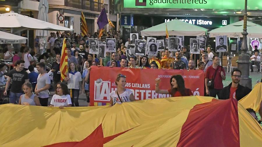 Instant de la manifestació que l’Esquerra Independentista va convocar l’any passat a Reus. FOTO: ALFREDO GONZÁLEZ