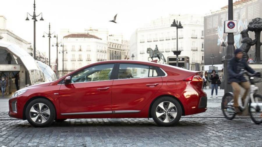 Hyundai ofrecerá pruebas dinámicas para que todos los ciudadanos puedan probar el IONIQ Eléctrico.