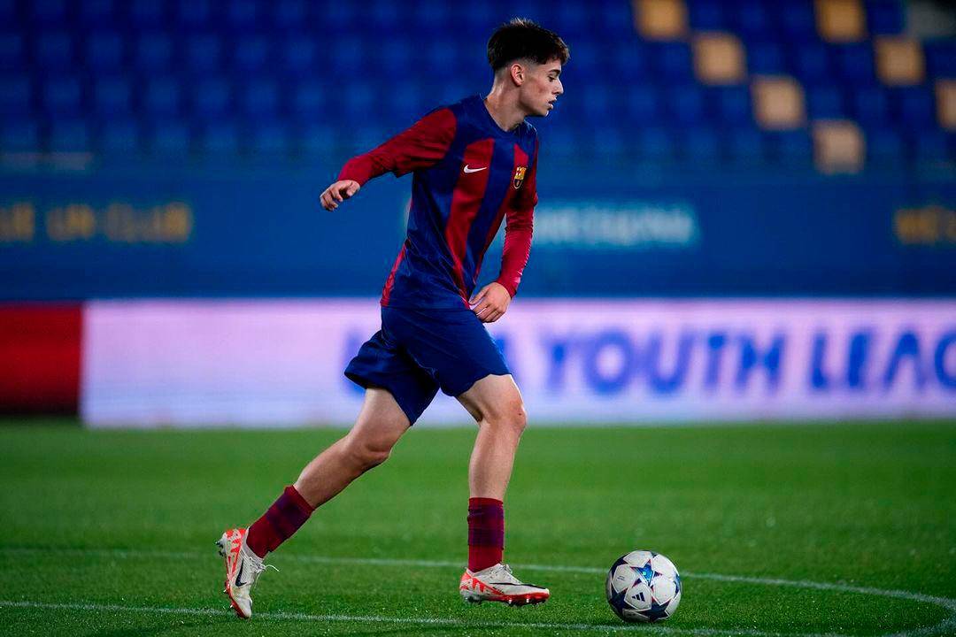 El salouense de 16 años Óscar Gistau debutó esta temporada con el Barça en la UEFA Youth League. Foto: Instagram