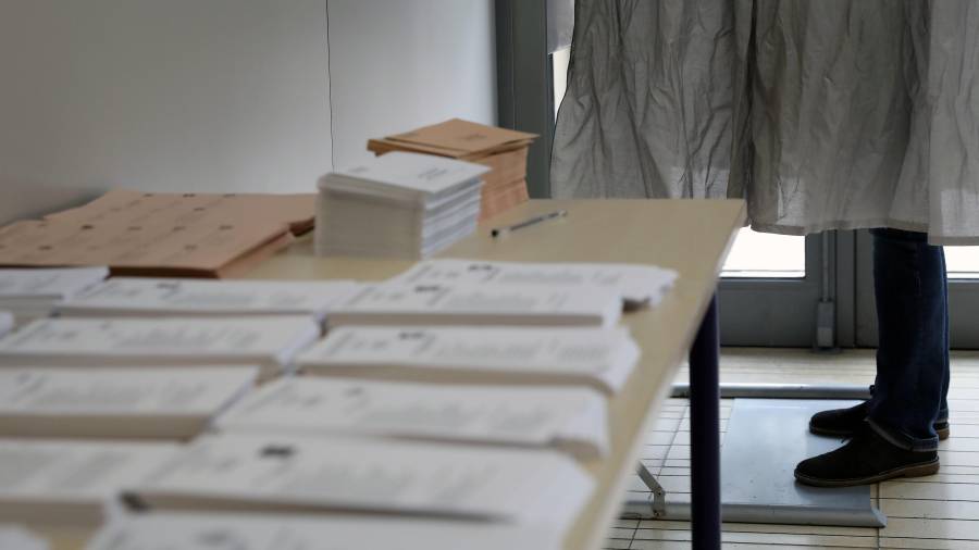 El TSJC mantiene las elecciones del 14-F para preservar la normalidad democrática en pandemia. Foto: EFE