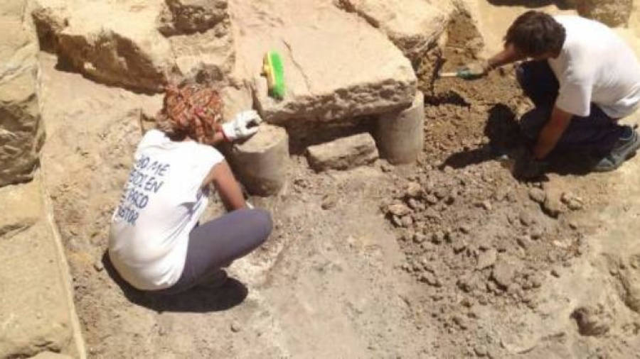 Excavación en el yacimiento romano de Los Bañales, en Uncastillo. Foto: FUNDACIÓN UNCASTILLO