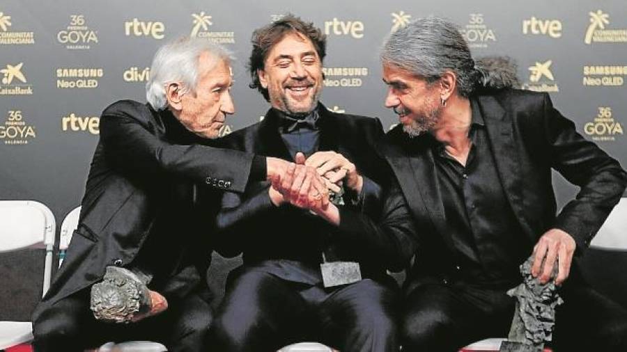 Los actores José Sacristán, Javier Bardem, y el director Fernando León de Aranoa. &nbsp;