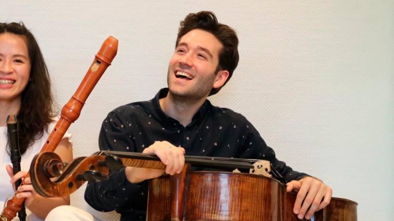 El violonchelista reusense Roger Morelló abrirá el ciclo el 21 de febrero. Foto: Cedida