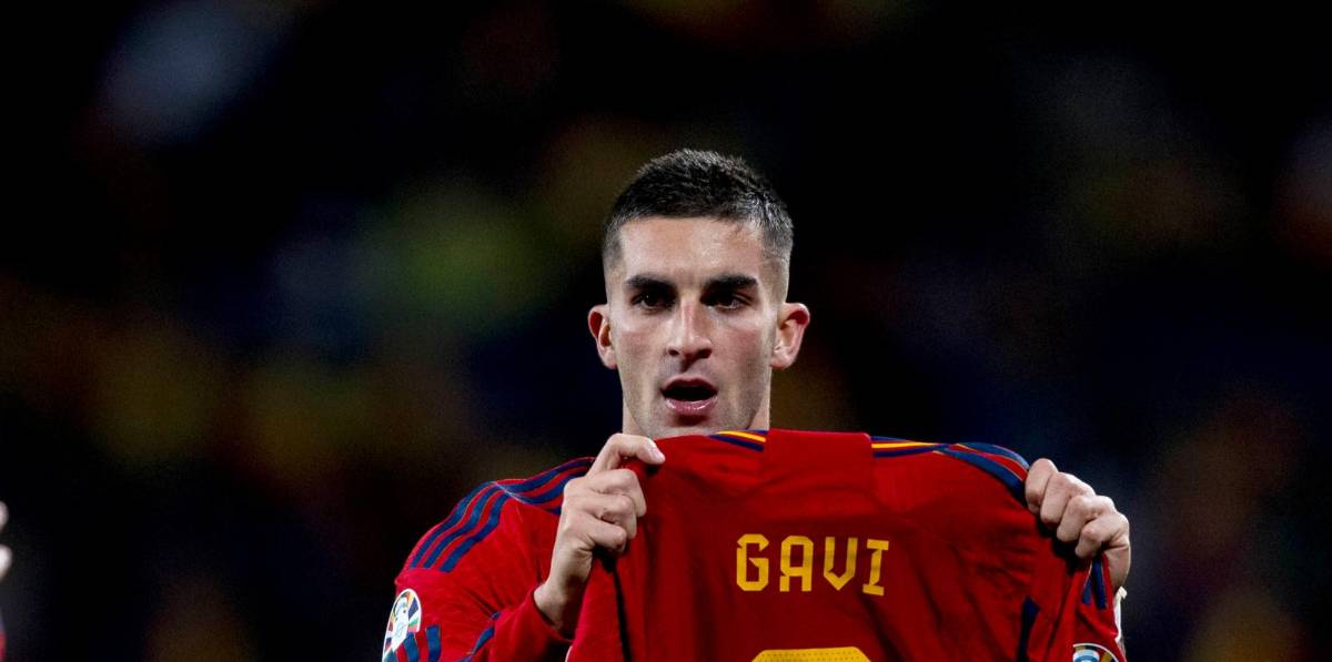 Ferran Torres quiso dedicar el gol que anotó ante Georgia a su compañero en la Selección y en el Barça Gavi después de que se lesionara en el primer tiempo. Foto: EFE Ferran Torres quiso dedicar el gol que anotó ante Georgia a su compañero en la Selección y en el Barça Gavi después de que se lesionara en el primer tiempo. Foto: EFE