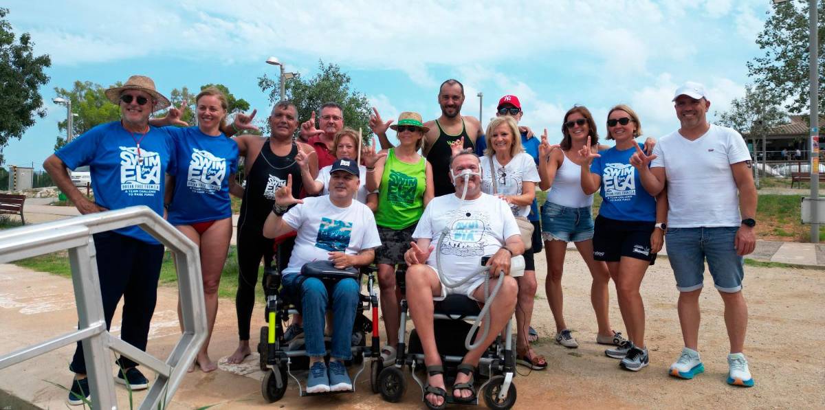 Jordi Cervera, que fue el segundo Máster-60, ocupó la decimocuarta posición, la misma que en la pasada edición, con 6:13.42, pero continuó nadando unos 10 kilómetros más, hasta llegar después de más de 9 horas a Sant Jaume d’Enveja, como homenaje a Siscu Morell e Ildefons Oliveras, afectados por la enfermedad de la ELA. Foto: Cedida Jordi Cervera, que fue el segundo Máster-60, ocupó la decimocuarta posición, la misma que en la pasada edición, con 6:13.42, pero continuó nadando unos 10 kilómetros más, hasta llegar después de más de 9 horas a Sant Jaume d’Enveja, como homenaje a Siscu Morell e Ildefons Oliveras, afectados por la enfermedad de la ELA. Foto: Cedida