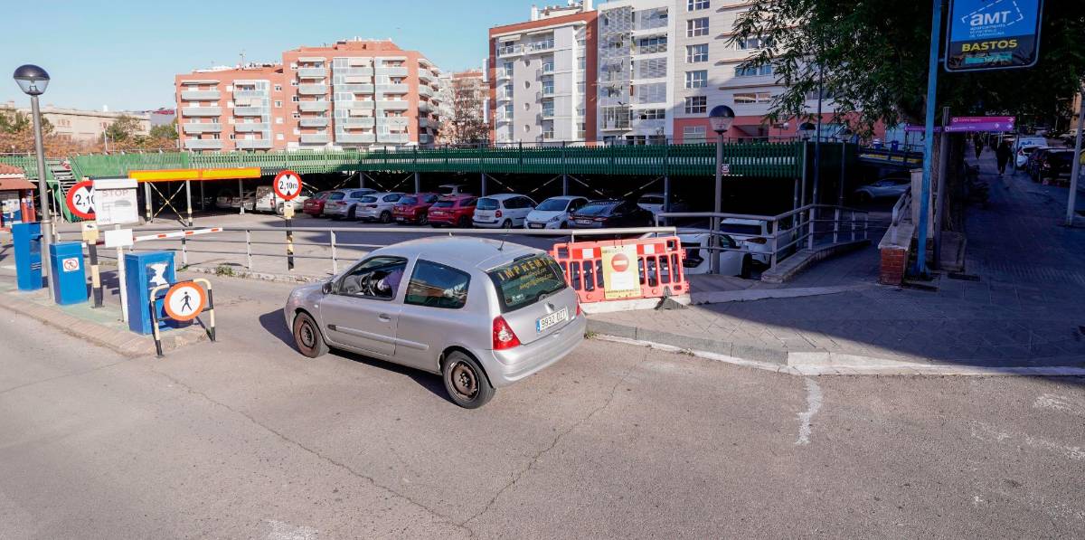 0103-tarragona-parking-bastos-2_241-1575380_20240302205416.jpg