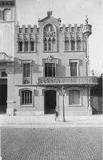 Façana de cal Rull al anys trenta. Foto: Arxiu dels Museus de Reus.