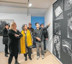 Momento de la presentación ayer, de la exposición de Gerard Boyer. Foto: Joan Carles Borrachero