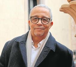 El escritor Yasmina Khadra ayer en Barcelona, donde recogió el Premio Pepe Carvalho. Foto: Eli Don/ACN