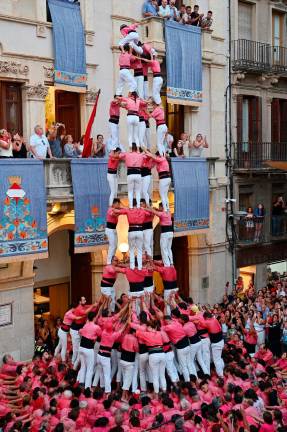 5d9 amb folre de la Vella. Foto: Alfredo González