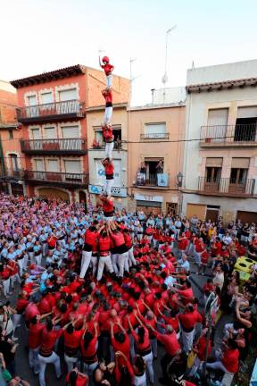 El pd7f que va descarregar la Colla Joves Xiquets de Valls. foto: roser giners