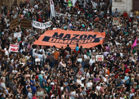 La séptima manifestación para pedir la dimisión de Carlos Mazón por su gestión de la dana. Foto: EFE