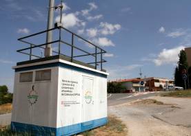 Una cabina de medición automática de la concentración de ozono en el barrio de Sant Salvador. Foto: Lluís Milián