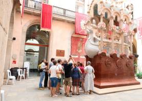 El mausoleo ubicado en el interior del Ayuntamiento de Tarragona. Foto: Alba Mariné