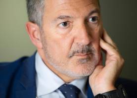 Miquel Sàmper, conseller de Empresa i Treball, durante la entrevista en el Diari de Tarragona. Foto: Àngel Ullate