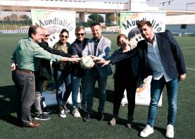 El torneo se presentó en uno de los campos de la zona deportiva de Cambrils. foto:cedida