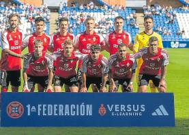 Uno de los onces iniciales del Real Murcia a lo largo de la presente temporada. foto: real murcia