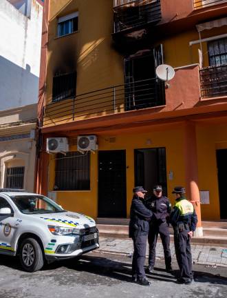 $!Mueren tres jóvenes de un piso de estudiantes en un incendio en Huelva