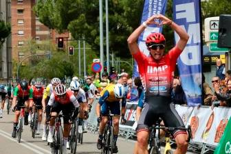 Albert Roca celebrando su triunfo. Foto: Team MPGroup