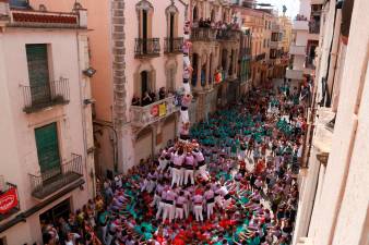 Pilar de 8 de la Colla Jove de Tarragona descarregat a la diada de l’Arboç. Foto: ACN