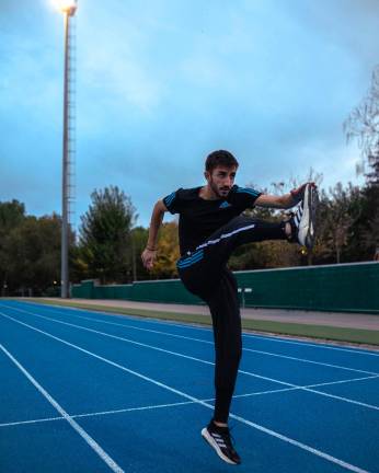 Instruir Confirmación Energizar Adam Maijó ficha por el Club Atletismo Adidas