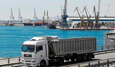 Las estibadoras del Port de Tarragona insisten a retomar el diálogo con los trabajadores