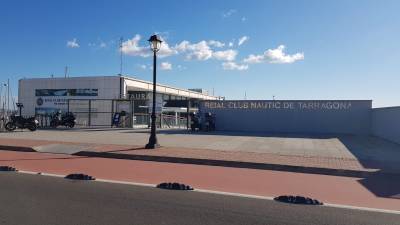 Fachada principal del Reial Club Nàutic de Tarragona. FOTO: Cedida