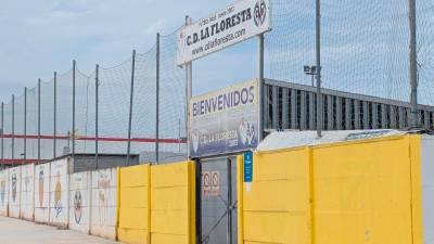 Instalaciones del campo de fútbol de La Floresta. Foto: Àngel Ullate