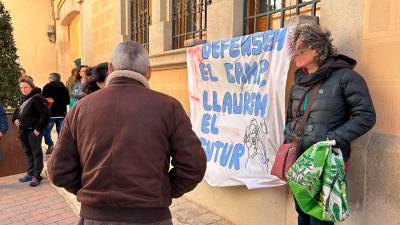 Vecinos de Mont-roig, protestando. Foto: M.C.G